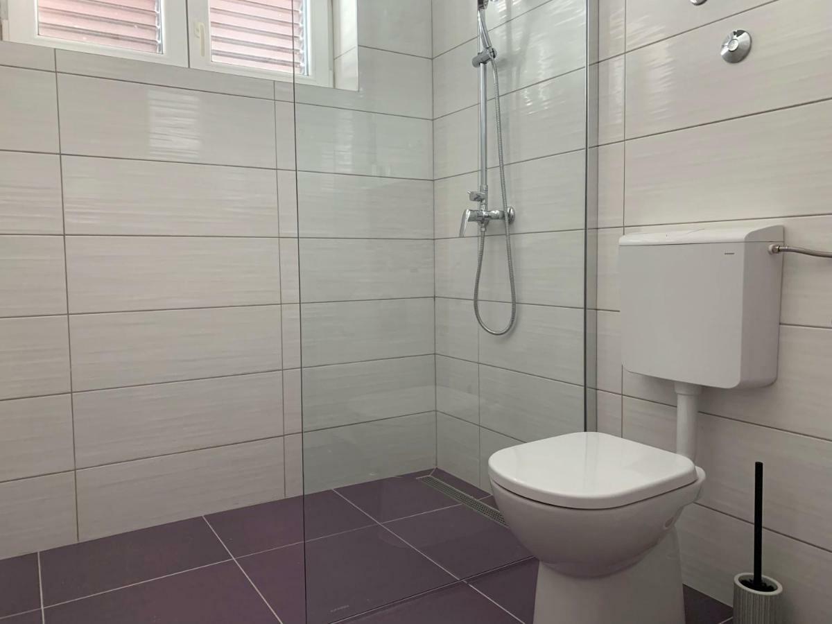Apartments Zika Promajna Exteriör bild