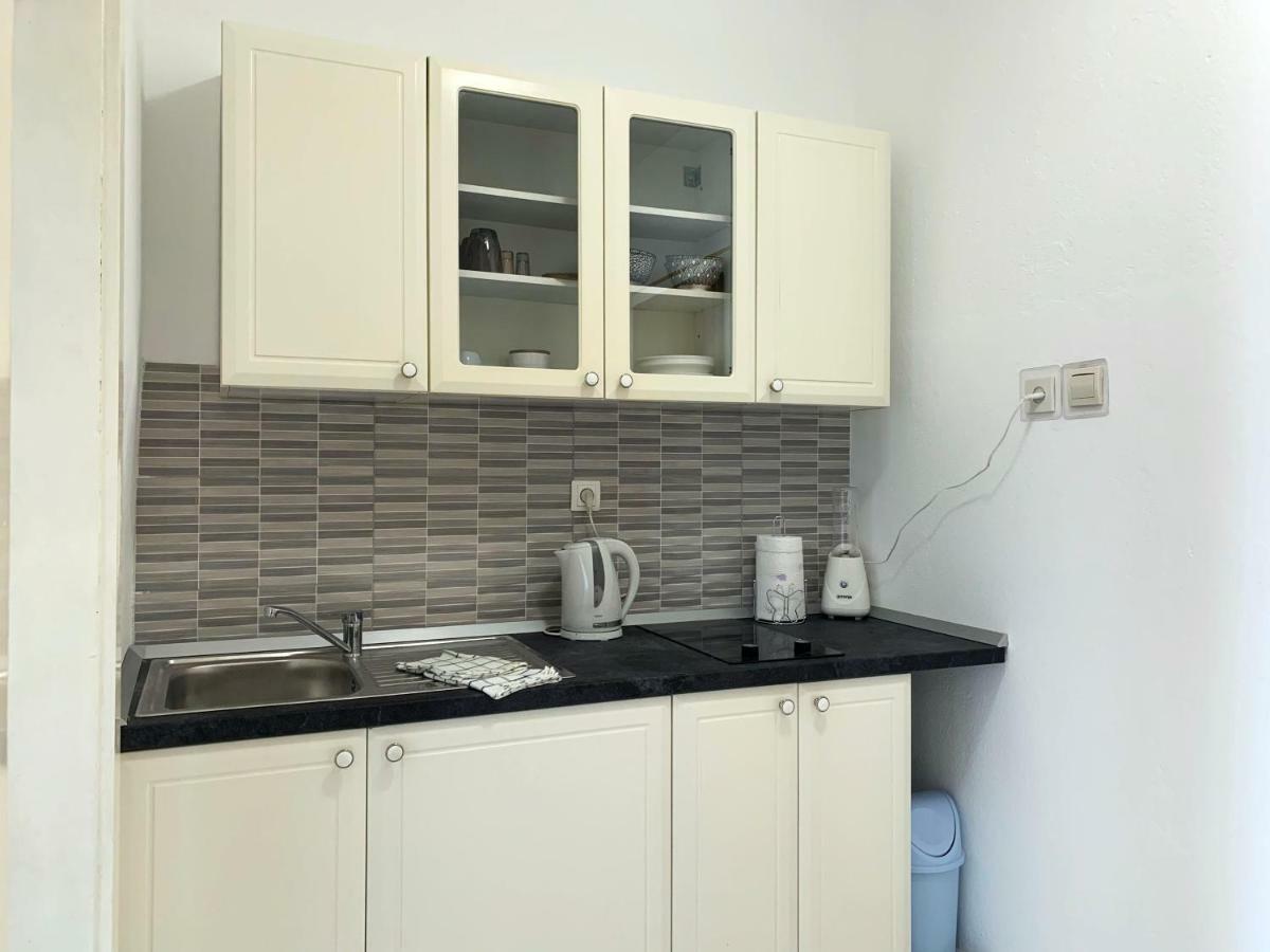 Apartments Zika Promajna Exteriör bild
