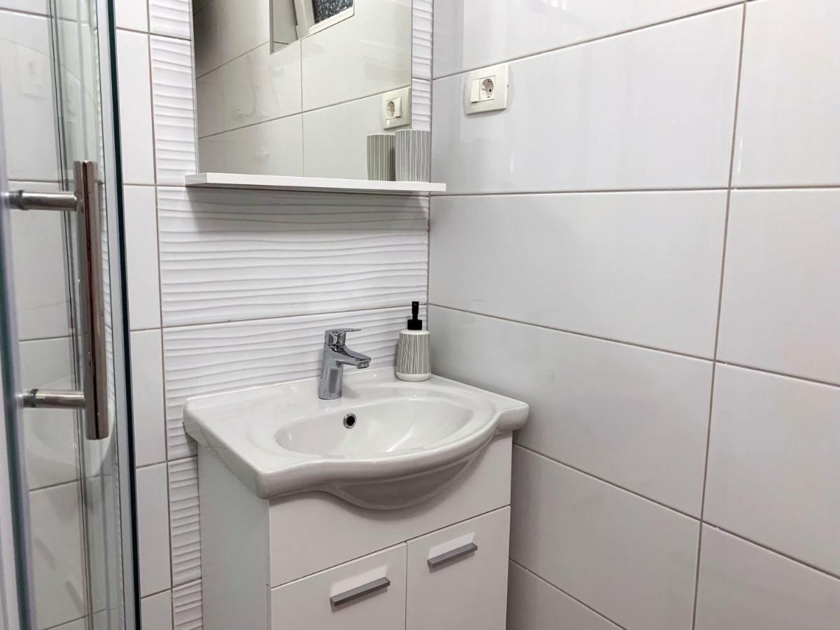 Apartments Zika Promajna Exteriör bild