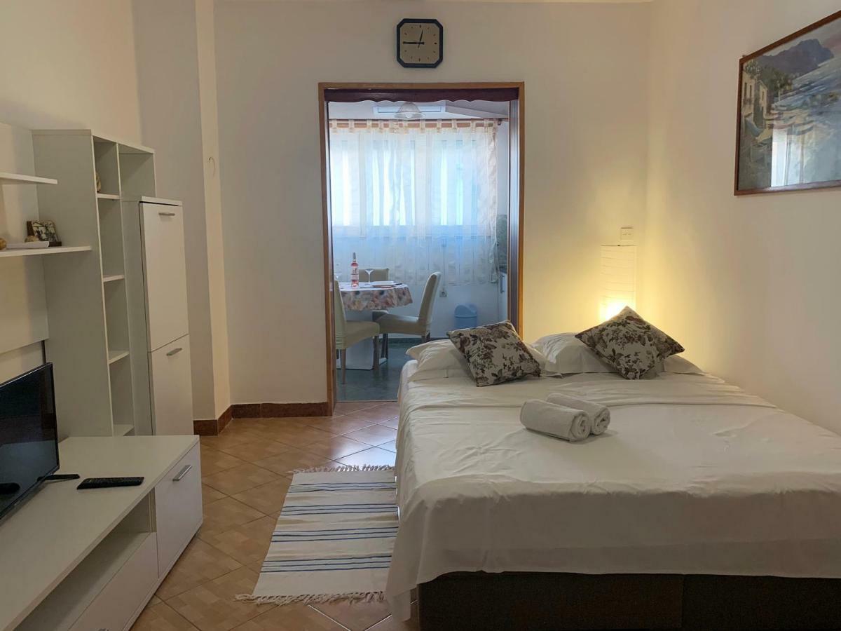 Apartments Zika Promajna Exteriör bild